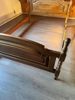 LIT DOUBLE sans sommier et sans matelas, 140 cm, Brun, Enlèvement, Utilisé