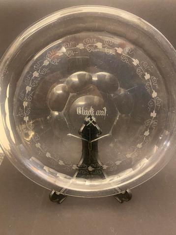 Glazen schaal met voet - Gluck Auf - kolenmijn kreet. beschikbaar voor biedingen