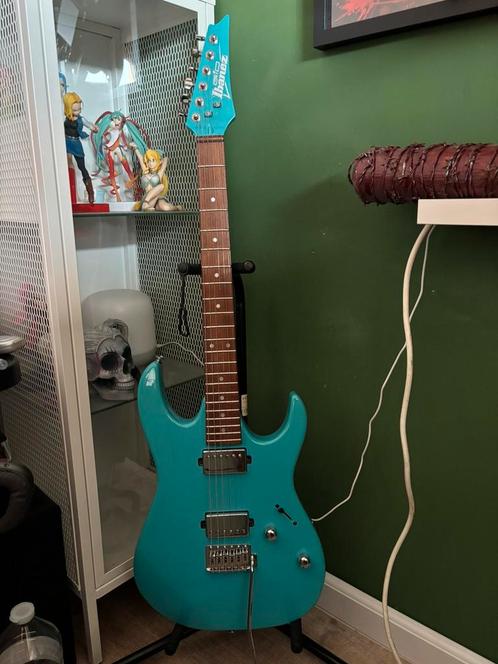 Ibanez Gio set, Muziek en Instrumenten, Snaarinstrumenten | Gitaren | Elektrisch, Zo goed als nieuw, Solid body, Ibanez, Met versterker