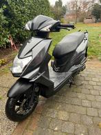 Scooter a klasse sym, Fietsen en Brommers, Ophalen, Klasse A (25 km/u), Zo goed als nieuw, Benzine