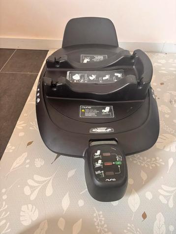 360 isofix Base beschikbaar voor biedingen