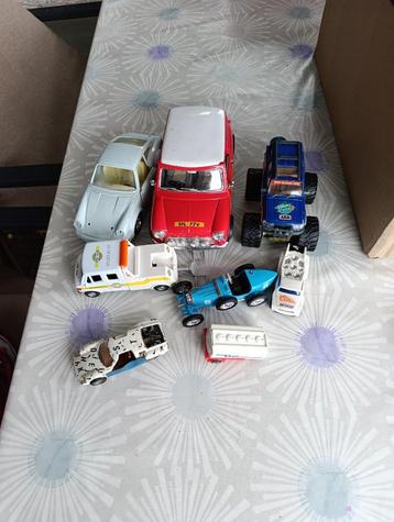 Miniatuur autos  beschikbaar voor biedingen