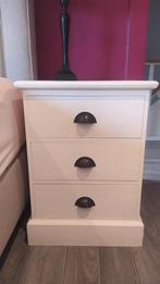 2 Nachtkastjes, Ophalen, Gebruikt, Minder dan 45 cm, 55 tot 70 cm