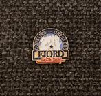 PIN - FJORD - COUETTES - OREILLERS, Envoi, Utilisé, Autres sujets/thèmes, Insigne ou Pin's