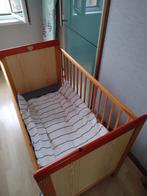 Kinderbed met matras (eventueel bijhorende beddengoed), Kinderen en Baby's, Kinderkamer | Bedden, Ophalen, Gebruikt, Minder dan 140 cm