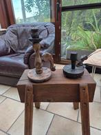 2 Anciens bougeoirs en bois, Ophalen
