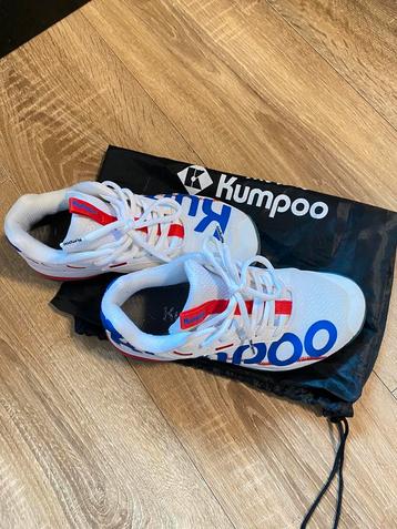 Dames badminton schoenen  beschikbaar voor biedingen