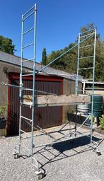 Echafaudage roulant, de marque Comabi, Doe-het-zelf en Bouw, Ophalen, Gebruikt, Rolsteiger of Kamersteiger, 2 tot 5 meter