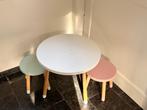 Flexa Dots kindertafel met 2 stoeltjes, Kinderen en Baby's, Kinderkamer | Tafels en Stoelen, Ophalen, Gebruikt, Tafel(s) en Stoel(en)