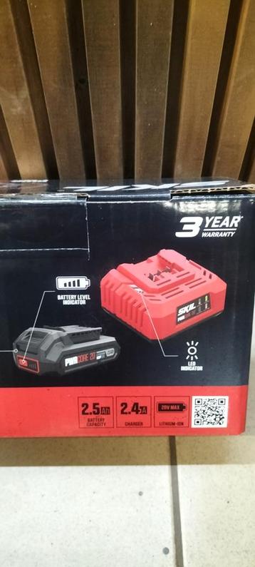 NIEUW! SKIL Starter set 20V 2,5Ah Keep Cool accu + lader beschikbaar voor biedingen