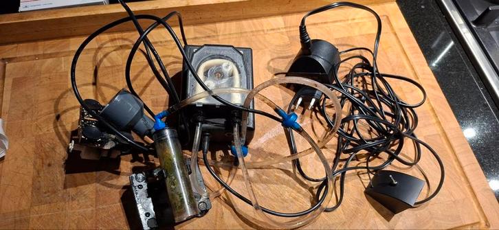 Doseerpomp aqua medic, Dieren en Toebehoren, Vissen | Aquaria en Toebehoren, Zo goed als nieuw, Ophalen