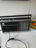 vintage radio Grundig Concertboy 1100, TV, Hi-fi & Vidéo, Radios, Transistor, Comme neuf, Enlèvement