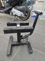Krik voor cross brommer., Ophalen