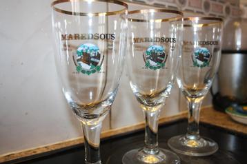 verzameling bierglazen beschikbaar voor biedingen