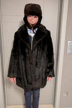 Vintage nep bontjas met echte nertshoed, Kleding | Dames, Jassen | Winter, Ophalen of Verzenden, Zo goed als nieuw, Maat 38/40 (M)