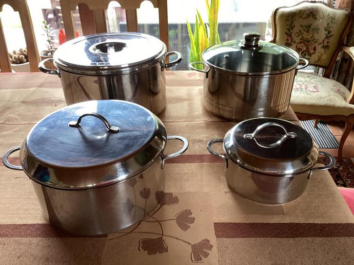 4 Mooie Inox kookcastrollen, Huis en Inrichting, Keuken | Potten en Pannen, Zo goed als nieuw, Overige typen, Inox, Keramische plaat