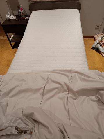 1 persoons bed 90x200  beschikbaar voor biedingen