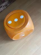 boîte , cube , dé , baril de poudre années 1970 vintage, Ophalen