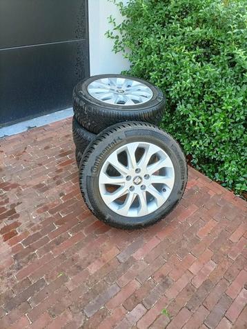 Seat Leon originele velgen met winterbanden beschikbaar voor biedingen