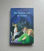 Boek - Het Geheim Van De Tunnel - Marianne Hesselveld - €4, Non-fiction, Marianne Hesselveld, Enlèvement, Utilisé