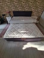 Boxspring, Huis en Inrichting, Slaapkamer | Slaapbanken, Ophalen, Zo goed als nieuw, 200 cm, Grijs