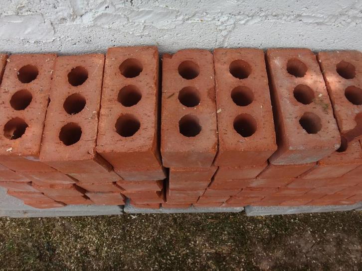 Bakstenen, blokken, buizen, schroeven, Doe-het-zelf en Bouw, Metselstenen, Gebruikt, Bakstenen, Ophalen