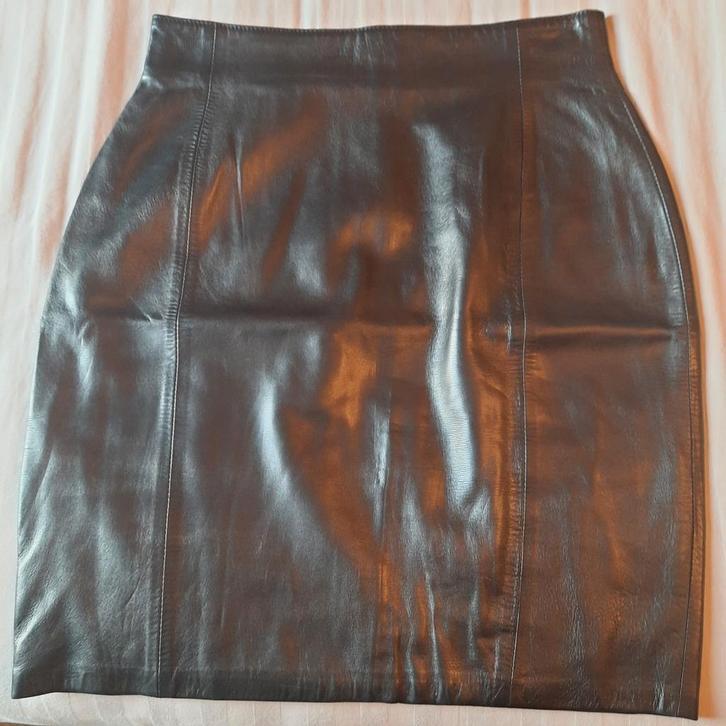 MOSCHINO*ZWARTE LEDEREN ROK*SMALL*NIEUW*, Kleding | Dames, Rokken, Nieuw, Maat 36 (S), Zwart, Boven de knie, Ophalen