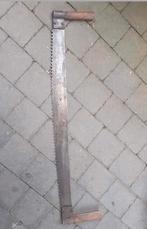 Ancienne scie à bois