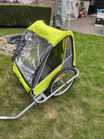 fietskar voor 2 kinderen beschikbaar voor biedingen