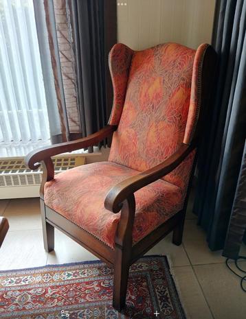 Joli fauteuil.