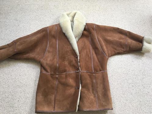 Lammy coat - suede - winterjas - mantel schaap - wol (warm), Kleding | Dames, Jassen | Winter, Zo goed als nieuw, Maat 46/48 (XL) of groter