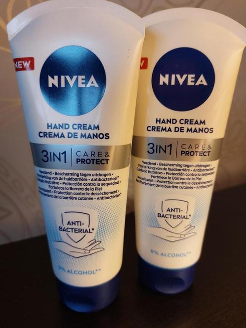 Nivea Handcrème (2 stuks), Handtassen en Accessoires, Uiterlijk | Lichaamsverzorging, Nieuw, Bodylotion, Crème of Olie, Ophalen