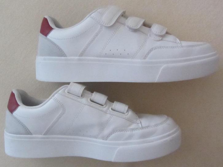 Pull & Bear Sneakers - Maat 39 - Dames, Kleding | Dames, Schoenen, Gedragen, Sneakers, Rood, Verzenden