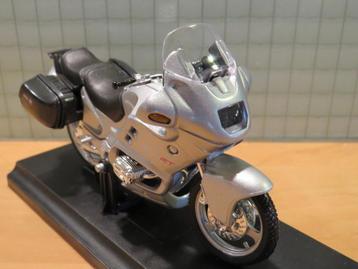 BMW R1100RT zilver 1:18 19676 Welly  