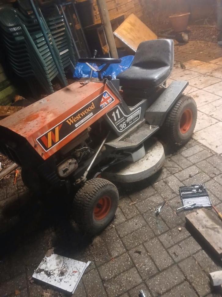 Westwood zitmaaier, Tuin en Terras, Zitmaaiers, Ophalen