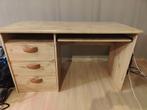 Stevige bureau met schuiven en toetsenbordlade, Ophalen, Bureau