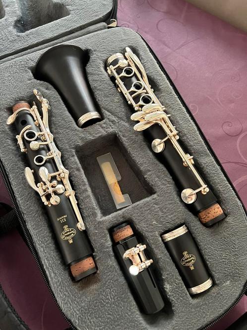 Klarinet, Musique & Instruments, Instruments à vent | Clarinettes, Comme neuf, Clarinette en La, Bois, Avec valise, Enlèvement