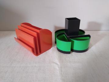 Vintage bureau organizer uit de seventies, setprijs is 12€ beschikbaar voor biedingen