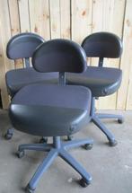 Bureaustoelen / kassastoelen, Ophalen, Zo goed als nieuw, Blauw, Bureaustoel