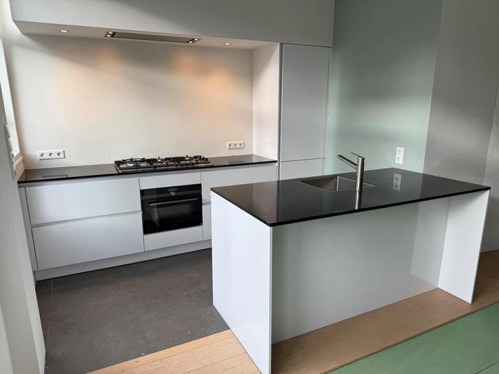 Nette Keuken met Spoeleiland + Apparatuur + GEDEMONTEERD, Huis en Inrichting, Keuken | Complete keukens, Dubbelwandige keuken