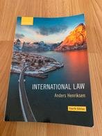 International Law, Ophalen of Verzenden, Zo goed als nieuw