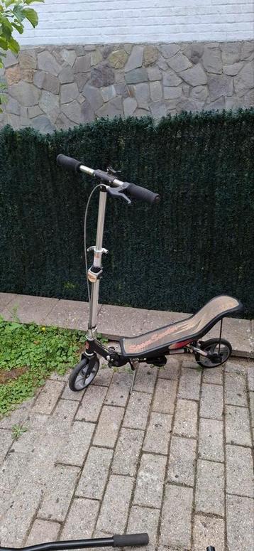 Space scooter beschikbaar voor biedingen