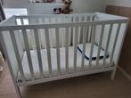 Babybed Sundvik + aerosleep matras + aerosleep hoofdkussen, Kinderen en Baby's, Ophalen, Zo goed als nieuw