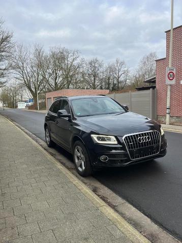 Audi Q5 S-line Quattro benzine full option  beschikbaar voor biedingen