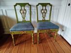 Antieke stoelen (2)