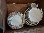 te koop : doos borden, Huis en Inrichting, Keuken | Servies, Ophalen, Zo goed als nieuw, Bord(en)