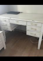 Bureau en bois massif, patiné, Ophalen, Gebruikt, Bureau