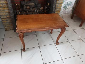 Rechthoekig houten bijzettafel  beschikbaar voor biedingen