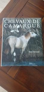 Chevaux De Camarque. Door Hans Silvester, Sophie Delavoie., Boeken, Ophalen, Zo goed als nieuw, Diverse auteurs