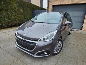 Peugeot 208 1.2i Signature / NAVI / CRUISE / ** SUPER DEAL * beschikbaar voor biedingen